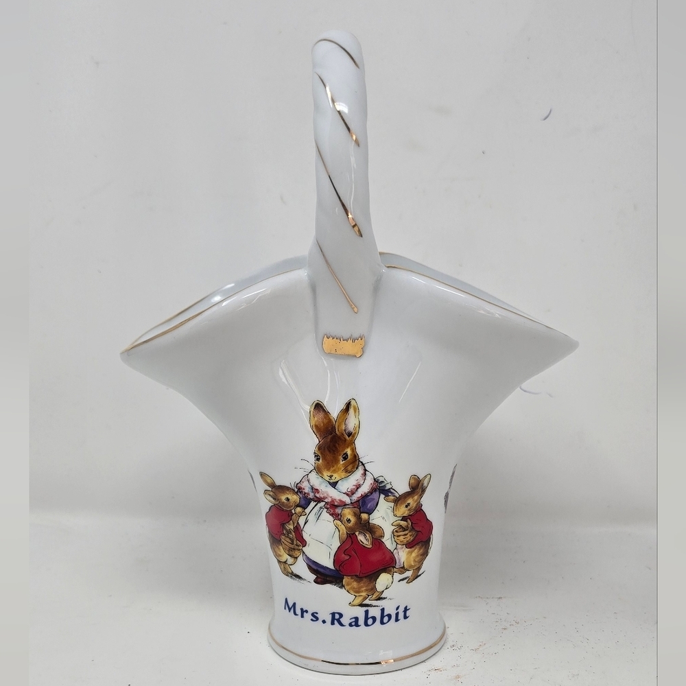 Vtg Beatrix potter peter rabbit mrs. rabbit vase basket frederick warne &co 2002